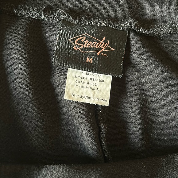 Rock Steady - High waisted Stretch Shorts - Picture 2 of 5